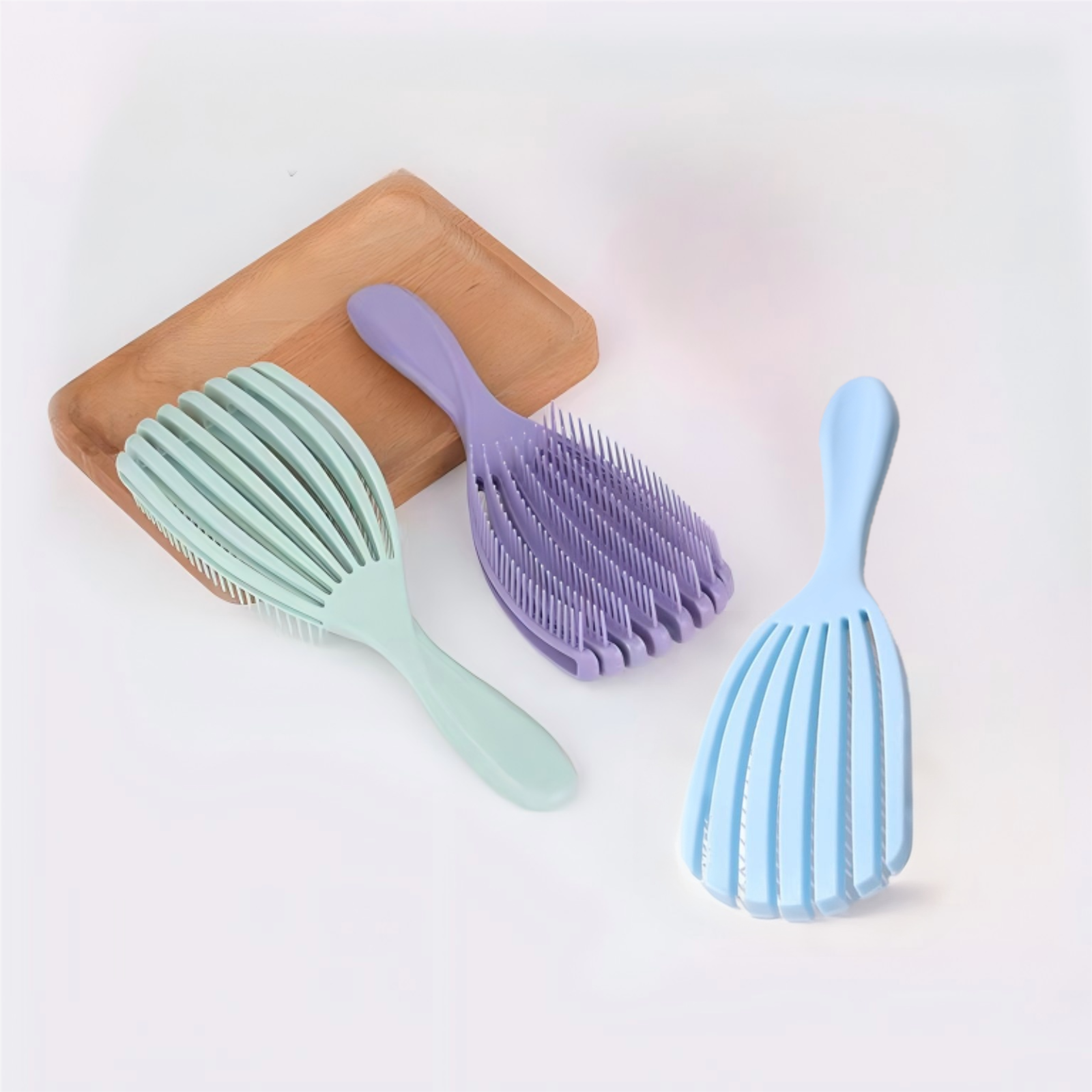 Detangling Hair Brush Wet/Dry Brush Shell Shaped for Women Salon - Random Sent