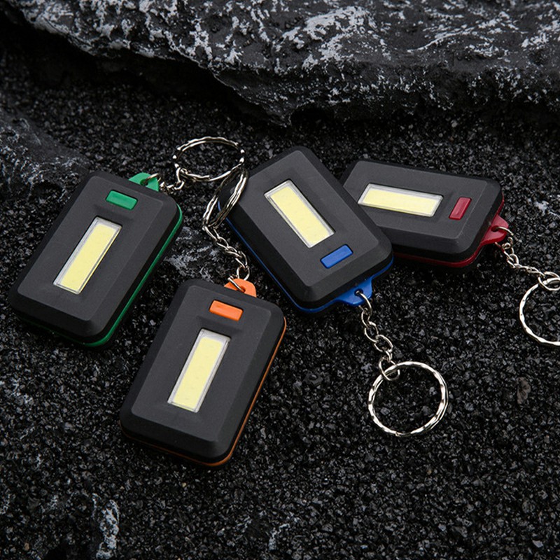 Mini Portable LED Light Keychain Lamp Flashlight - Random Colour